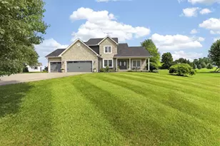 1938 W Glenhurst Dr NW, Lancaster, OH 43130 - Photo 3