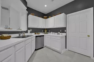 2500 Swan Dr, Grove City, OH 43123 - Photo 9