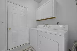 2500 Swan Dr, Grove City, OH 43123 - Photo 13