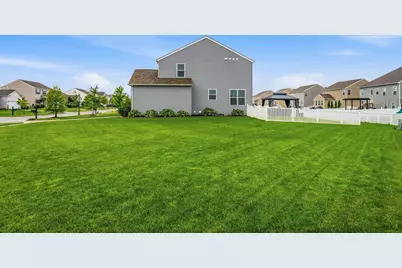 1275 Meadow View Drive, Marysville, OH 43040 - Photo 11