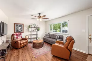 531 Deerwood Ave E, Columbus, OH 43230 - Photo 9