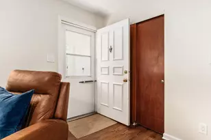 531 Deerwood Ave E, Columbus, OH 43230 - Photo 5