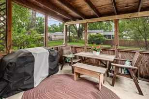 531 Deerwood Ave E, Columbus, OH 43230 - Photo 29