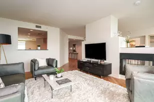 1 Miranova Pl, Columbus, OH 43215 - Photo 15