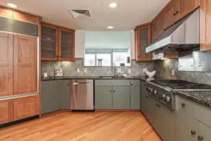1 Miranova Pl, Columbus, OH 43215 - Photo 17