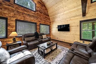 12089 Cantwell Cliffs Rd, Rockbridge, OH 43149 - Photo 13
