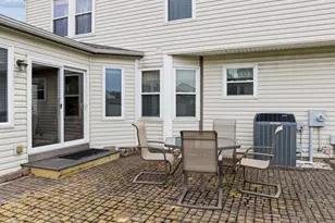 1787 Westbrook Village Dr, Columbus, OH 43228 - Photo 41