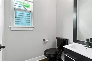 176 E Weber Rd, Columbus, OH 43202 - Photo 11