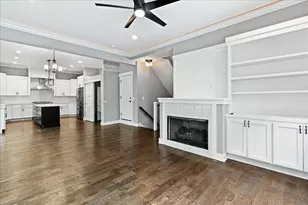 176 E Weber Rd, Columbus, OH 43202 - Photo 5