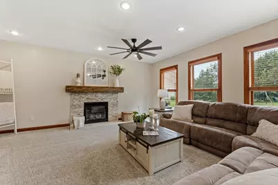 2643 Sandhurst Drive, Lewis Center, OH 43035 - Photo 11