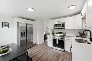 2390 Daleton Pl, Columbus, OH 43232 - Photo 15