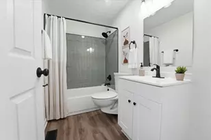 2390 Daleton Pl, Columbus, OH 43232 - Photo 17
