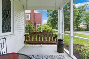 51 E Schreyer Pl, Columbus, OH 43214 - Photo 7