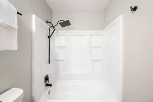 2315 Howey Rd, Columbus, OH 43211 - Photo 23