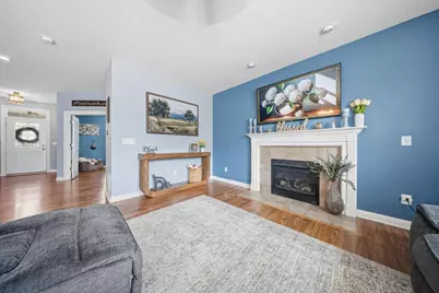 2100 Emmys Way, Columbus, OH 43228 - Photo 11