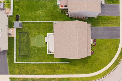 2100 Emmys Way, Columbus, OH 43228 - Photo 55