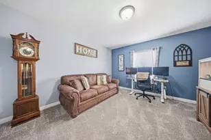 2100 Emmys Way, Columbus, OH 43228 - Photo 23