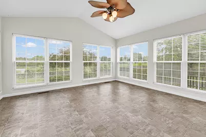 1010 Laketree Court W, Westerville, OH 43081 - Photo 31
