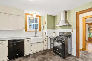 373 E Kelso Rd, Columbus, OH 43202 - Photo 13