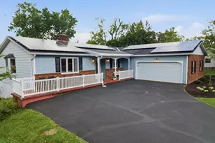 1965 Dunzweiler Dr, Zanesville, OH 43701 - Photo 1