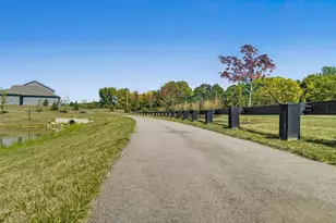 395 Park Vista Dr, Delaware, OH 43015 - Photo 39