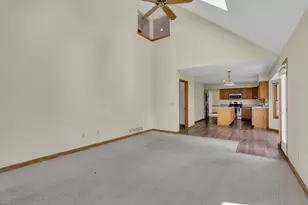 7641 Finbarr Ct, Dublin, OH 43017 - Photo 15