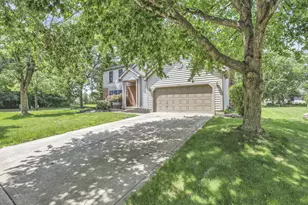 7641 Finbarr Ct, Dublin, OH 43017 - Photo 3