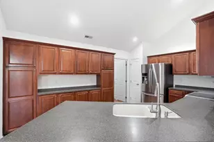 7267 Falls View Cir, Delaware, OH 43015 - Photo 27