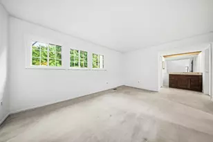 132 Saint Michelle St, Columbus, OH 43085 - Photo 27