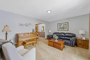 649 Deer Run Dr, Gahanna, OH 43230 - Photo 7