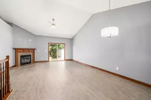 430 Terrace Dr, Marysville, OH 43040 - Photo 3