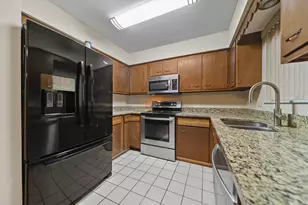 1393 Bellflower Ave, Columbus, OH 43204 - Photo 5