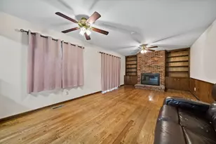 1393 Bellflower Ave, Columbus, OH 43204 - Photo 9