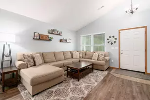 602 Brave Dr, Galloway, OH 43119 - Photo 7