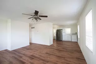 2856 El Paso Dr, Columbus, OH 43204 - Photo 3