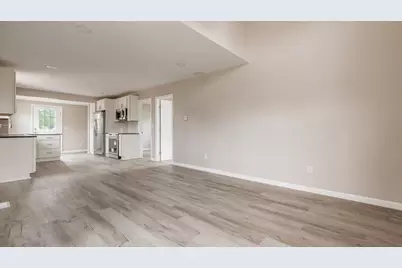 4881 Decker Avenue NE, Thornville, OH 43076 - Photo 9