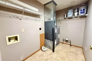 988 Kirkwood Dr, West Jefferson, OH 43162 - Photo 25