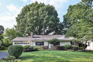689 Beautyview Ct, Columbus, OH 43214 - Photo 1