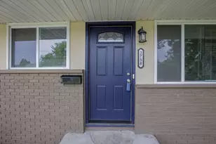 2758 Beulah Rd, Columbus, OH 43211 - Photo 7