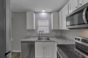 2758 Beulah Rd, Columbus, OH 43211 - Photo 17