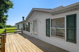 231 Spruce Ridge Dr, Ashville, OH 43103 - Photo 5