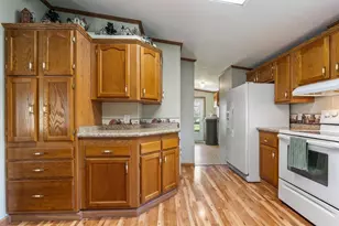 231 Spruce Ridge Dr, Ashville, OH 43103 - Photo 11