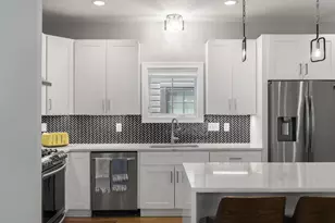 291 E Greenwood Ave, Columbus, OH 43201 - Photo 7