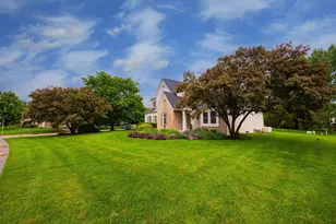 242 Farm Creek Dr, Columbus, OH 43230 - Photo 51
