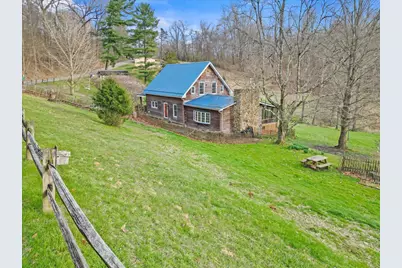 17114 McDonald Road, Frazeysburg, OH 43822 - Photo 1