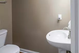 4105 Adalric Dr, Columbus, OH 43219 - Photo 5