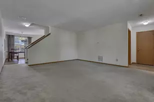 5724 Galveston Dr, Columbus, OH 43228 - Photo 3
