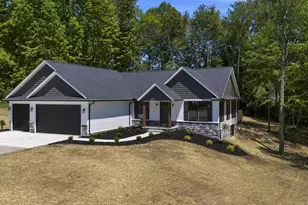 14362 Monroe Mills Rd, Mount Vernon, OH 43050 - Photo 3