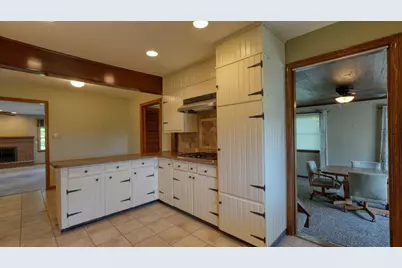 3955 Frazeysburg Road, Zanesville, OH 43701 - Photo 21