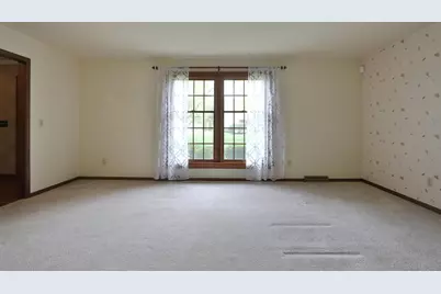 1033 Firth Avenue, Columbus, OH 43085 - Photo 7